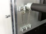 Cheval Liberte Pferdeanhänger Touring One 1,5er|Pullman-Fahrwerk|Frontausstieg|schwarz-Neu – Image 6
