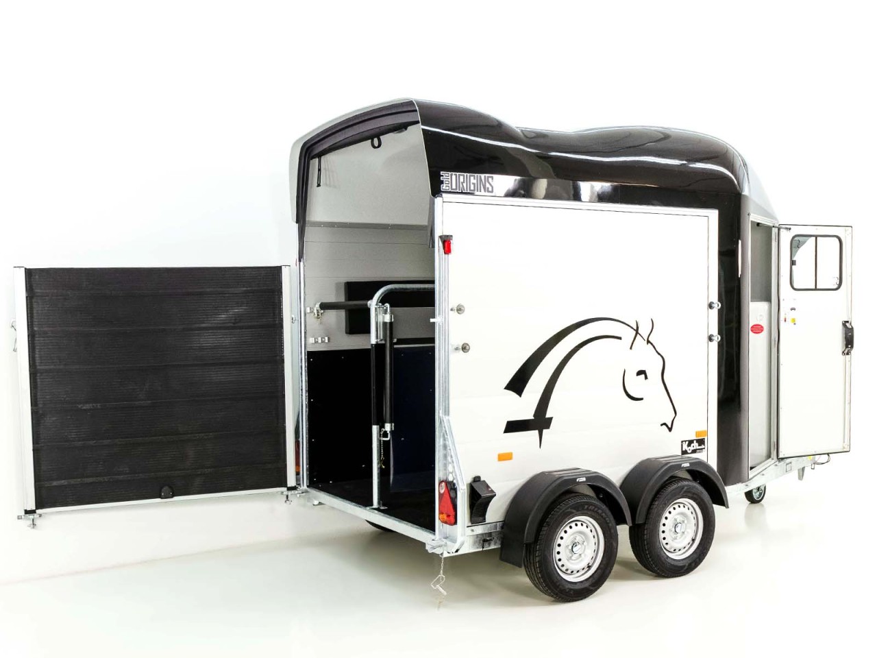 28.jpg Cheval Liberte Pferdeanhänger GOLD Origins|Sattelkammer-Neu – Image 1