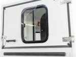 Cheval Liberte Pferdeanhänger Touring Country|Sattelkammer|Frontausstieg|weiß-Neu – Image 9