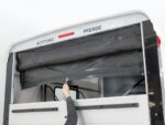 Cheval Liberte Pferdeanhänger Maxi 3|3 Pferde|Pullmann 2 Fahrwerk|weiß-Neu – Image 6