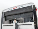Cheval Liberte Pferdeanhänger Maxi 3|3Pferde||Pullmann 2 Fahrwerk|grau-Neu – Image 6