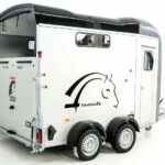 Cheval Liberte Pferdeanhänger Touring XL Country|Sattelkammer|Frontausstieg|schwarz-Neu