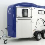 Cheval Liberte Pferdeanhänger Touring Country|Sattelkammer|Frontausstieg|blau-Neu