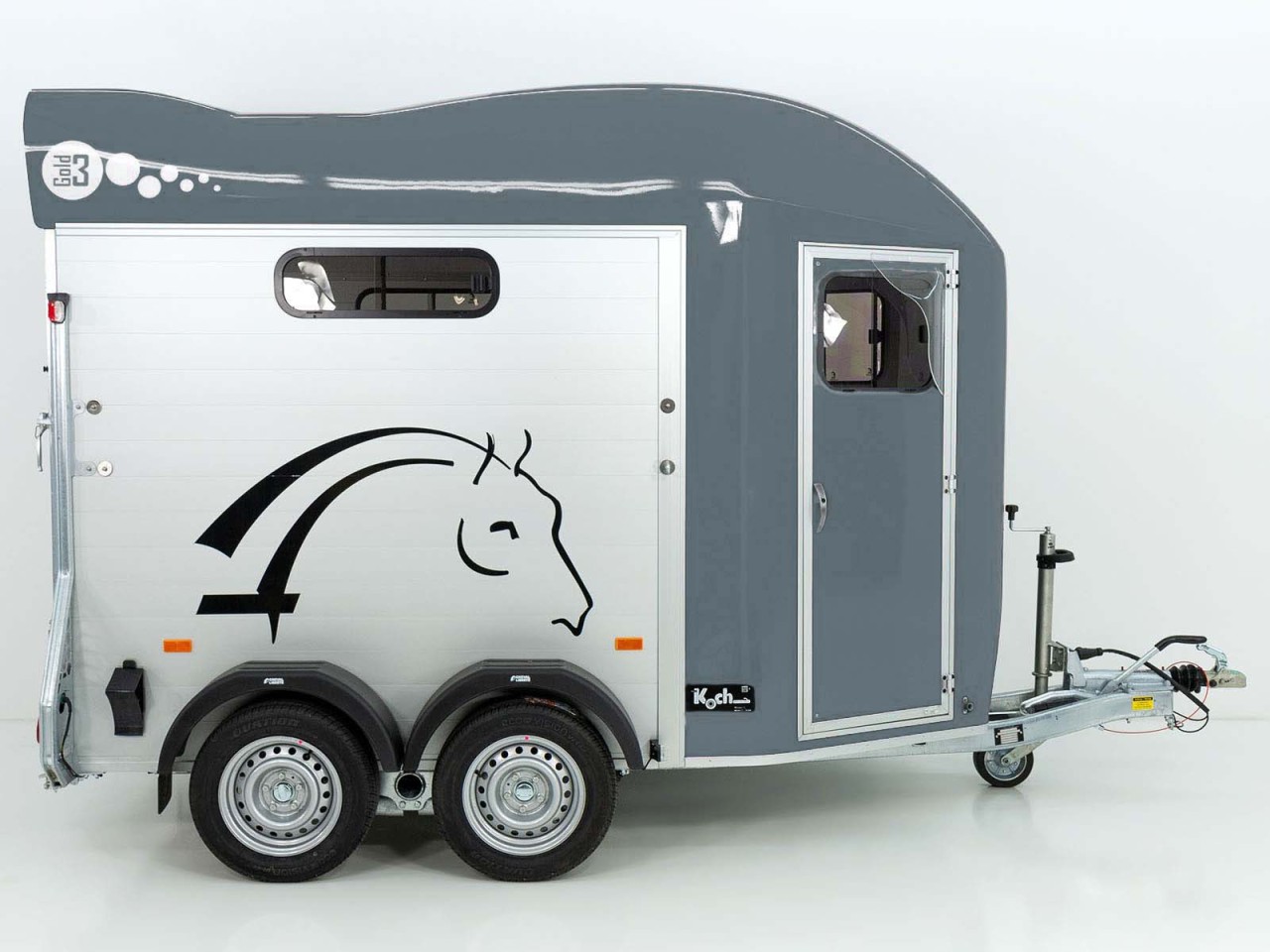 72.jpg Cheval Liberte Pferdeanhänger GOLD 3|Premium|Pullman 2|Sattelkammer|grau-Neu – Image 1