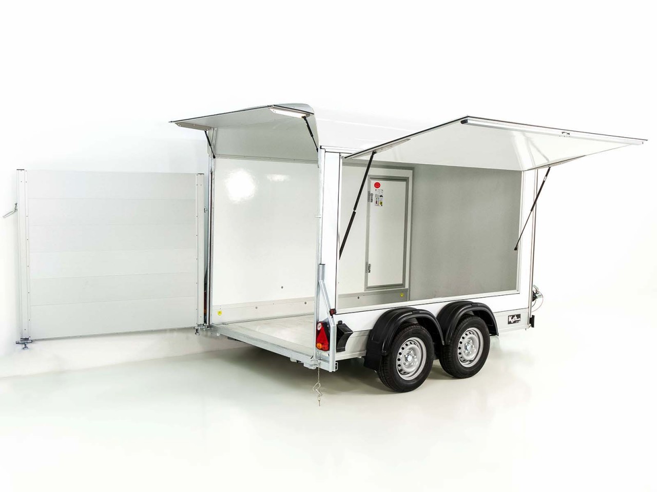 97.jpg Debon Kofferanhänger C500 Sandwich 164x300cm H:200cm 2,0t|Alu|Polybug|Tür|weiß-Neu – Image 1